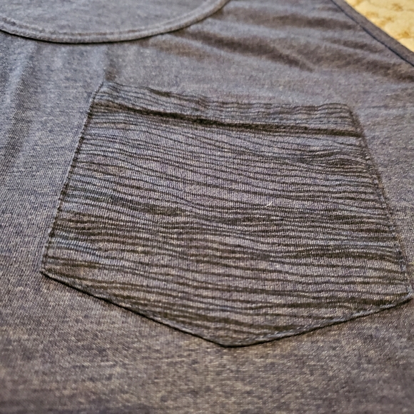 10 Tree recycled poly and organic cotton tee - Picture 3 of 5